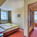 Seehotel Duene Отель